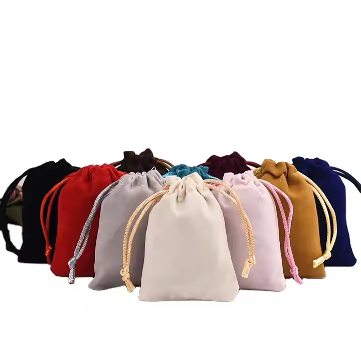 Custom Logo Velvet Jewelry Bag Drawstring Pouch for Christmas Gift Jewelry Packaging Bags