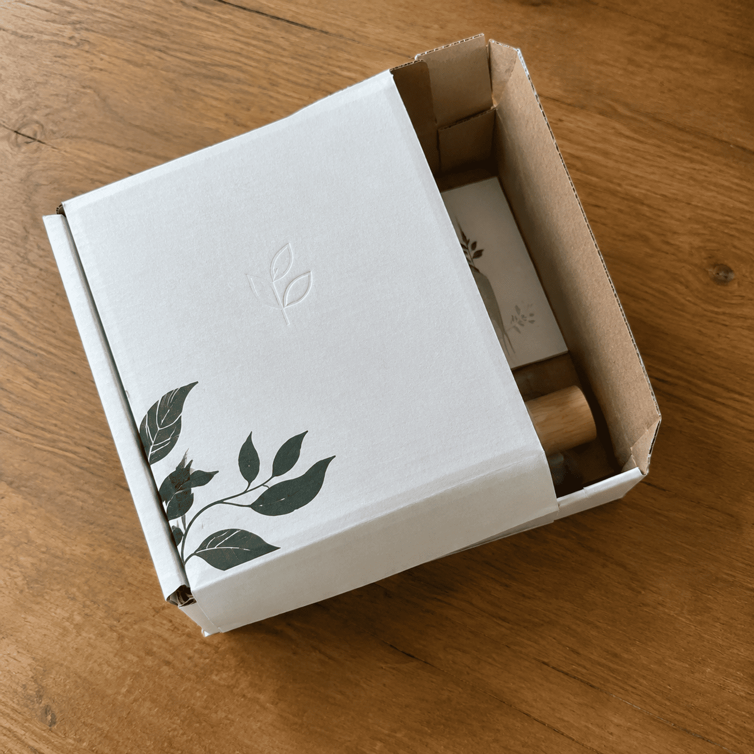 Sustainable premium mailer box unboxing premium unboxing experience with sustainable finishes
